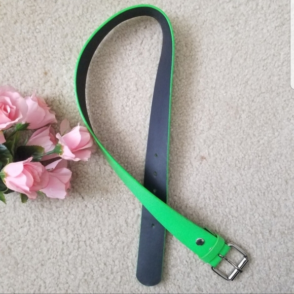 Hot Topic Accessories - Small Basic Neon Green Retro Buckle Belt Size 30